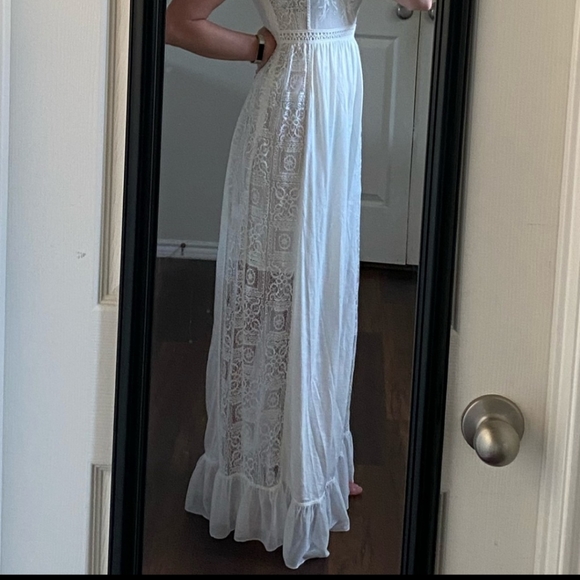 IVORY BEACHY BOHO EMBROIDERED LONG CROCHET LACE WEDDING DRESS - Picture 10 of 11